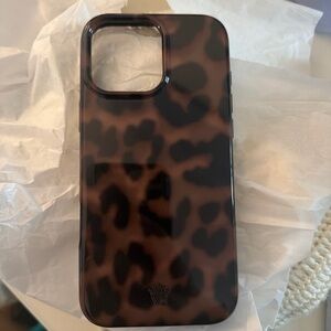 Velvet Caviar It girl leopard phone case (iPhone 16 pro max)